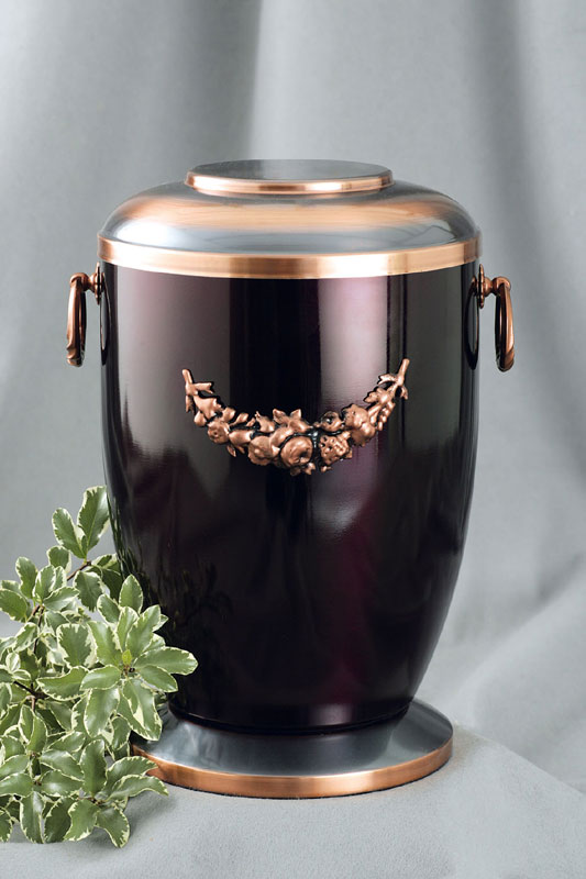 Messing-Cestal Urne mit Girlande aubergine