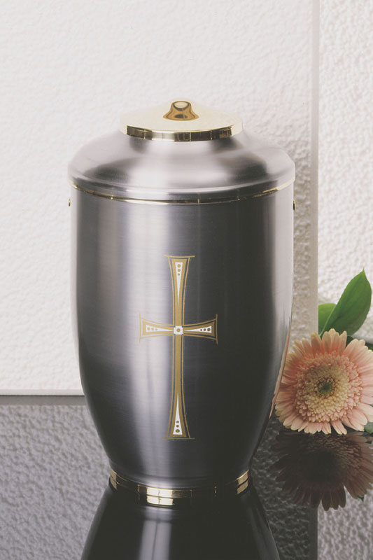 Cestalurne mit Kreuz